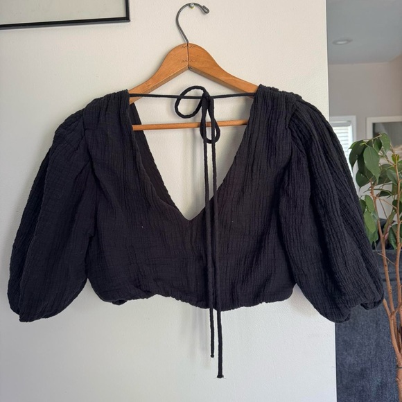 Cropped Linen Top - Picture 2 of 6